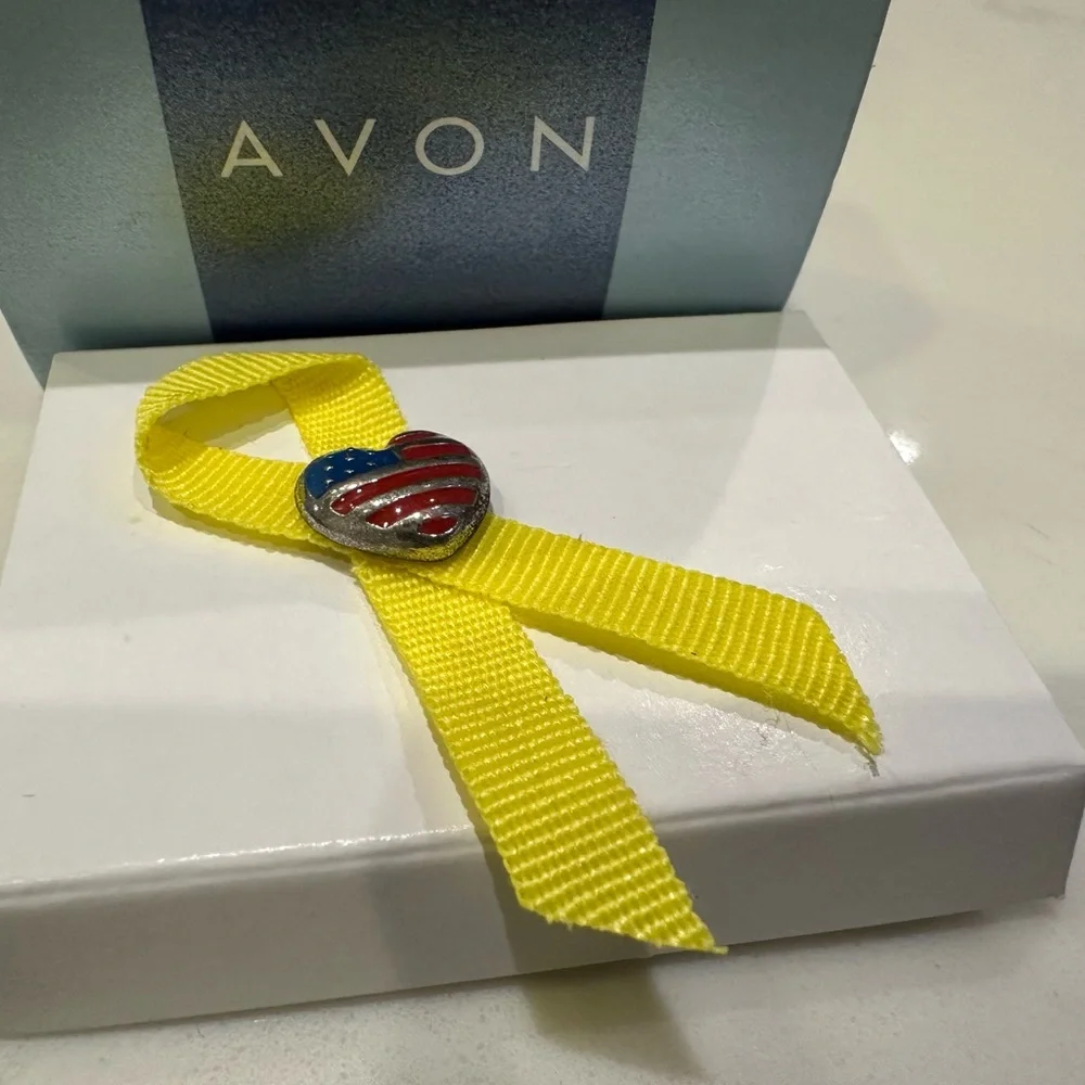 THE YELLOW RIBBON PIN - Picture 3 of 11